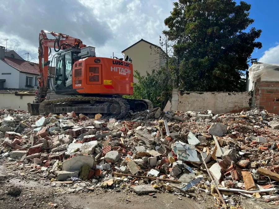 Travaux de démolition et évacuation de matériaux