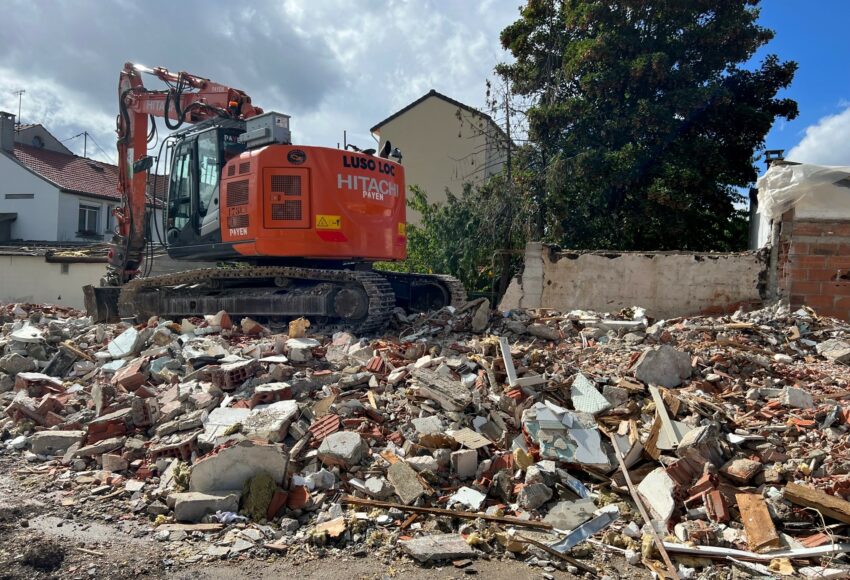 Travaux de démolition et évacuation de matériaux